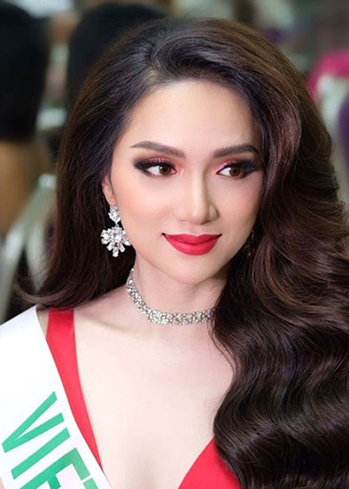 Fans Việt đã vỡ òa khi Hương Giang Idol đăng quang cuộc thi Hoa hậu Chuyển giới Quốc tế 2018. Ảnh: FBNV