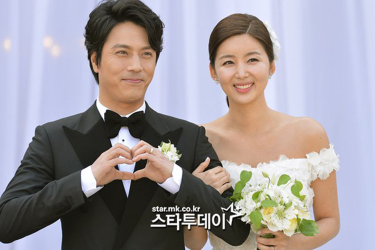 Park Sol Mi kết hôn với nam diễn viên Han Jae Suk và hạ sinh con gái đầu lòng cuối tháng 3/2014. Ảnh: Mk