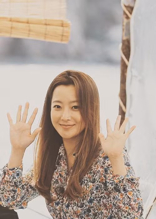 Kim Hee Sun kết hôn vào năm 2007, sau đó sinh con gái đầu lòng vào năm 2009. Ảnh: Instagram