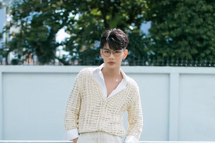 Đào Bá Lộc khẳng định anh không hề hay biết mình là người thứ ba. Vì không muốn giành giật hạnh phúc của người khác, anh đã quyết chia tay khi phát hiện sự thật. Ảnh: FBNV