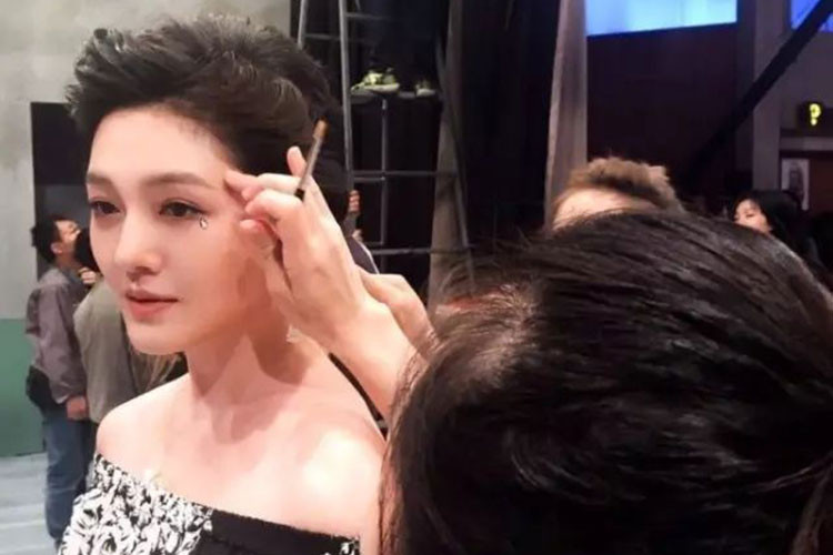 Sau khi sinh con, sức khỏe của Đại S sa sút trầm trọng. Ngoài bệnh động kinh, cô còn mắc chứng mất trí nhớ tạm thời.