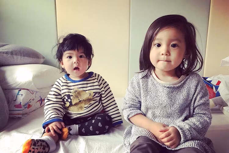 Hai nhóc tì luôn nhận được sự chú ý của người hâm mộ nữ diễn viên.