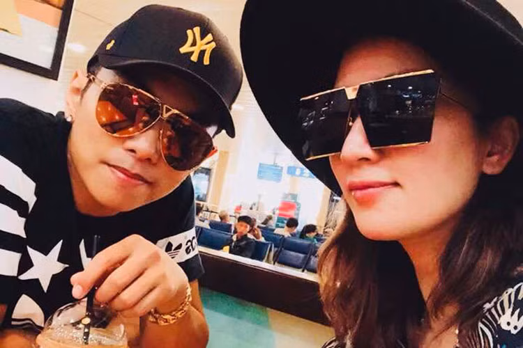 Vợ chồng sao Việt Khánh Thi - Phan Hiển trốn con ra Hà Nội.