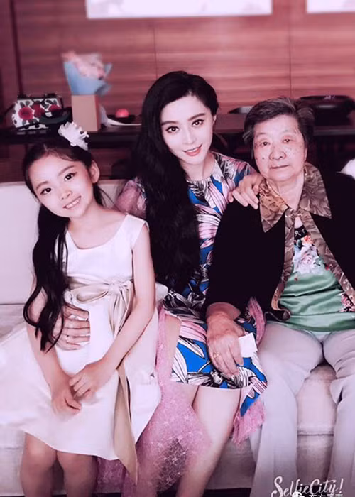 Người hâm mộ của Phạm Băng Băng cho rằng tương lai Phạm Đóa Đóa cũng là một mỹ nhân giống chị họ. Ảnh: Sohu