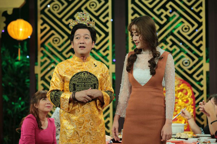 Trường Giang đang hẹn hò diễn viên Nhã Phương. Khi Nam Em úp mở chuyện tình cảm, nam danh hài trở thành tâm điểm của dư luận. Ảnh: Thegioinguoinoitieng