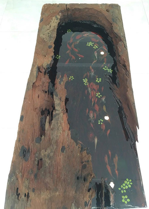 Bức tranh có chiều dài 1,1 mét, nặng gần 1 tạ.