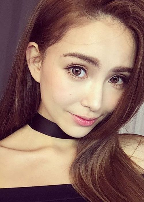 Bà xã của Châu Kiệt Luân mang 3 dòng máu Australia, Hàn Quốc, Đài Loan và bắt đầu làm người mẫu khi còn nhỏ. Ảnh: Instagram