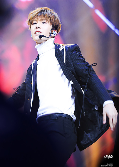 Phạm Thừa Thừa từng bật khóc nói muốn thi bằng thực lực, không muốn dựa hơi chị gái khi tham gia Thần tượng thực tập sinh. Ảnh: Fanpage