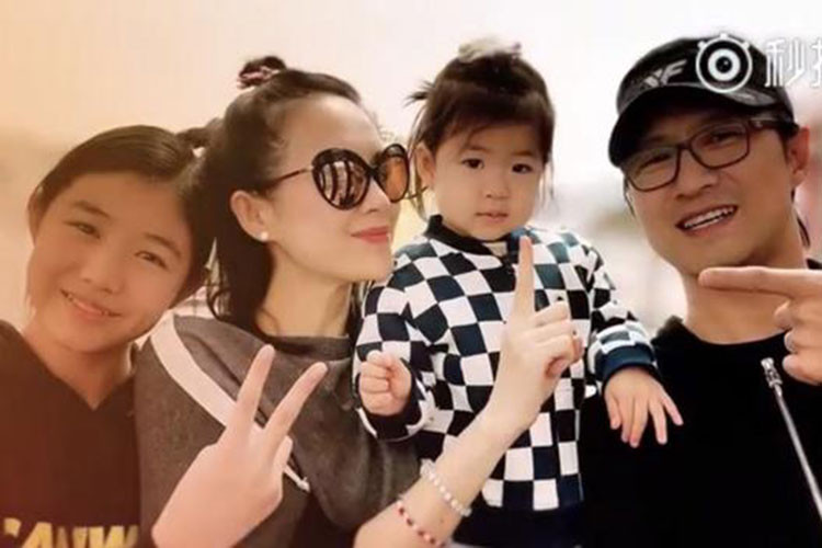 Nữ diễn viên phim "Thập diện mai phục" hiện có tổ ấm hạnh phúc khiến nhiều người ngưỡng mộ. Ảnh: Weibo