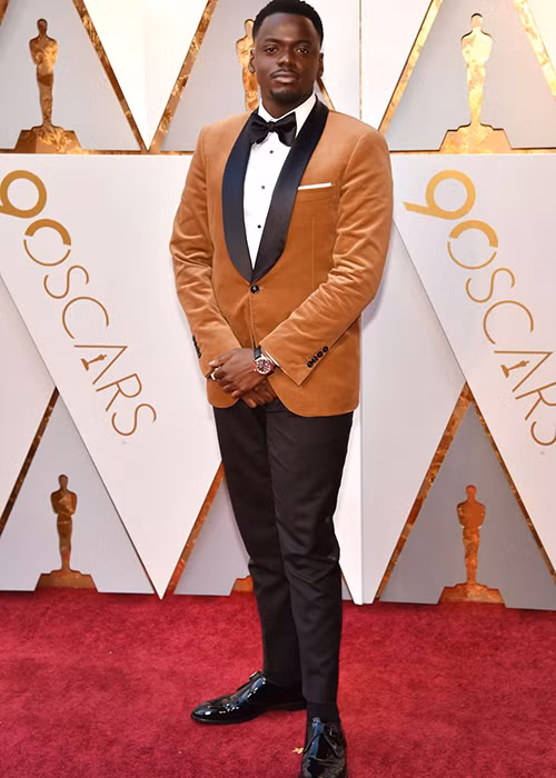 Được đề cử ở hạng mục Nam diễn viên xuất sắc nhất tại Oscar 2018, Daniel Kaluuya nhanh chóng nhận được sự chú ý khi xuất hiện trên thảm đỏ.