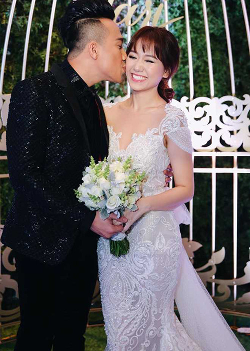 Sau nhiều ồn ào, chuyện tình của Trấn Thành - Hari Won cũng có cái kết đẹp khi cả hai làm đám cưới vào cuối năm 2016. Ảnh: VTC