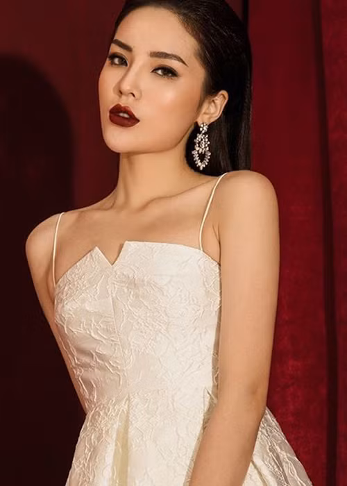 Theo lời Kỳ Duyên, nhờ tập luyện và chế độ ăn uống tốt, cô đã có vòng 1 như ý.