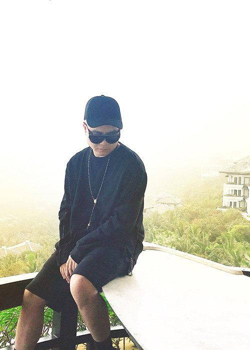 NTK Đỗ Mạnh Cường đi nghỉ dưỡng là một trong những tin tức sao Việt trong ngày 6/3.