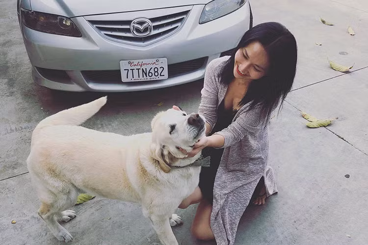 Kim Hiền chia sẻ: “Chỉ còn mấy ngày nữa là đã vào tháng 4 ... bình yên là cách lựa chọn duy nhất của Hiền”.