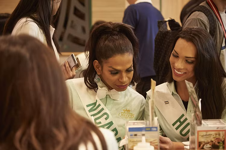 Hình ảnh Barbie trong một hoạt động của Hoa hậu Chuyển giới Quốc tế 2018.