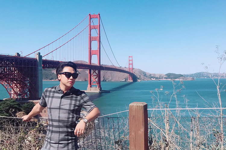 Bạn trai của Hòa Minzy sinh năm 1989, không hoạt động trong giới giải trí. Ảnh: FBNV