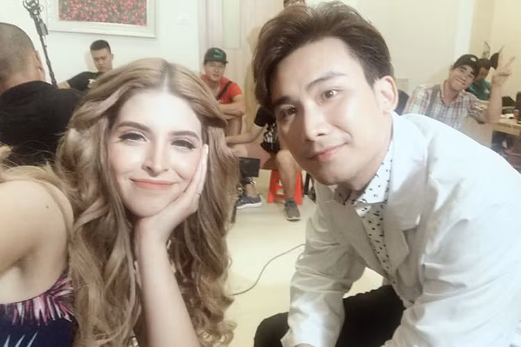 Ngoài làm người mẫu, An Tây còn đóng phim. Năm 2017, cô tham gia diễn xuất trong một bộ phim truyền hình.