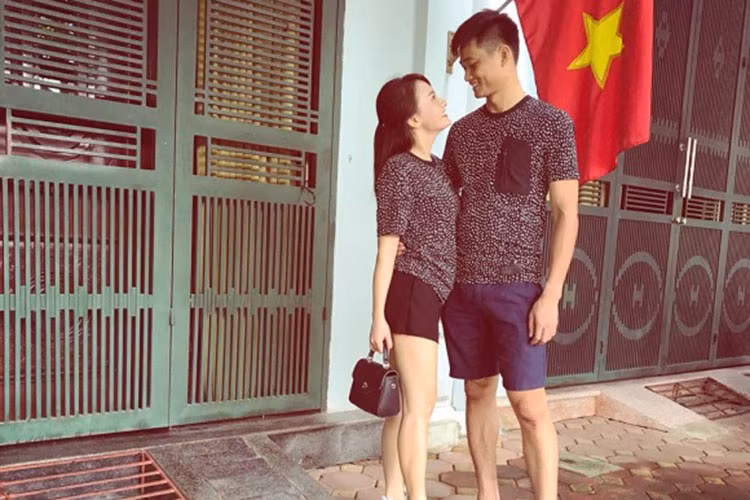 Bảo Thanh khoe ông xã cao 1m84.