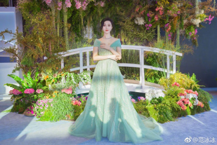 Theo Sina, Phạm Băng Băng và Lý Thần sẽ làm đám cưới vào nửa cuối năm 2018. Ảnh: Sina