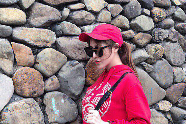 Quế Vân chia sẻ: “Sẽ có lúc bạn nhận ra rằng, quên cũng là một lẽ sống và rời xa cũng là một cách để yêu thương”.