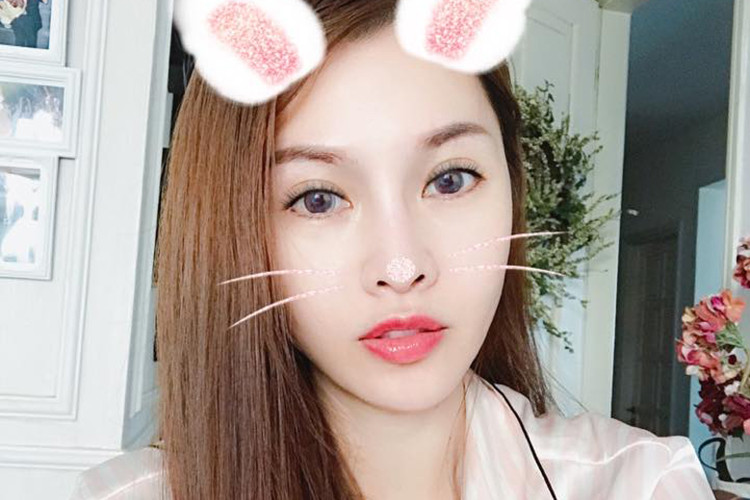 Quế Vân than thở cô bị tăng cân.