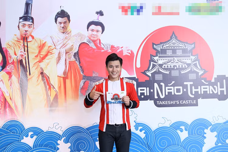 MC “Bữa trưa vui vẻ” còn góp mặt trong nhiều gameshow “Kỳ phùng địch thủ”, “Đại náo thành Takeshi”...Ảnh: cosmolife
