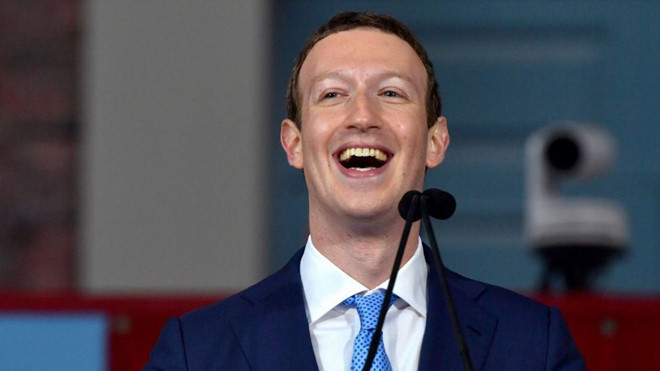 Theo các chuyên gia công nghệ, Mark Zuckerberg là một trong những người quyền lực nhất thế giới khi nắm giữ trong tay thông tin cá nhân của hàng tỷ người. Ảnh: Getty Images.