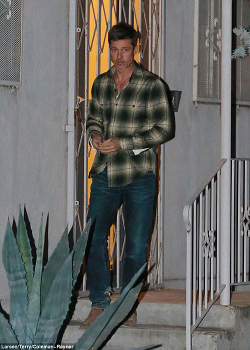 Hậu ly hôn, Brad Pitt thường xuyên xuất hiện với hình ảnh tiều tụy. Anh sống ẩn dật và khá kín tiếng. Ảnh: Dailymail