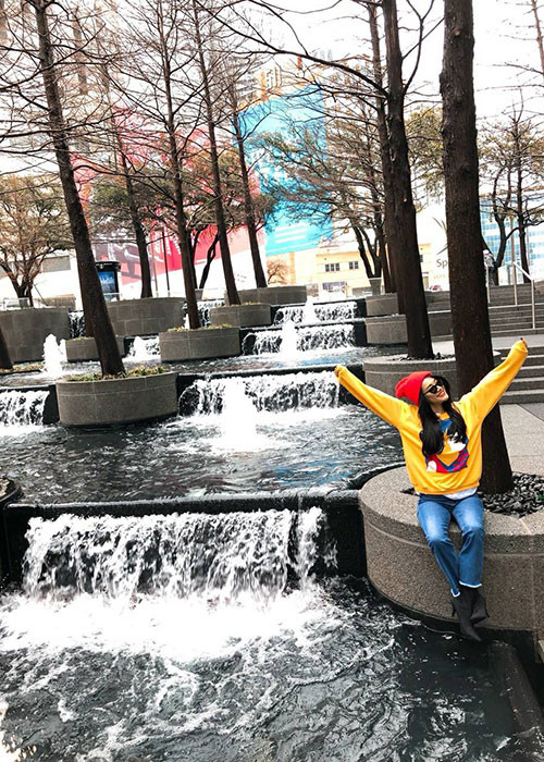 Nhã Phương vui vẻ trong chuyến nghỉ dưỡng.