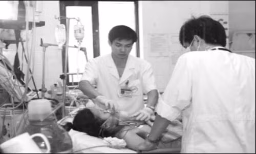 Thuoc chua codein giam dau, giam ho: Than trong keo loi bat cap hai