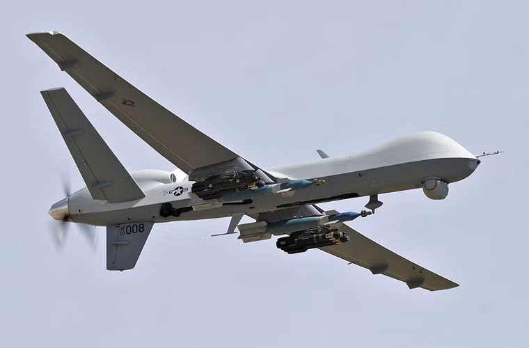 MQ-9 Reaper là UAV trinh sát/tấn công tầm xa nổi tiếng nhất thế giới với hàng nghìn phi vụ không kích phiến quân Taliban, IS ở Afghanistan, Pakistan, Iraq, Syria... Khoảng 163 chiếc đượ chế tạo từ năm 2007 tới nay, với đơn giá 16,9 triệu USD/chiếc.