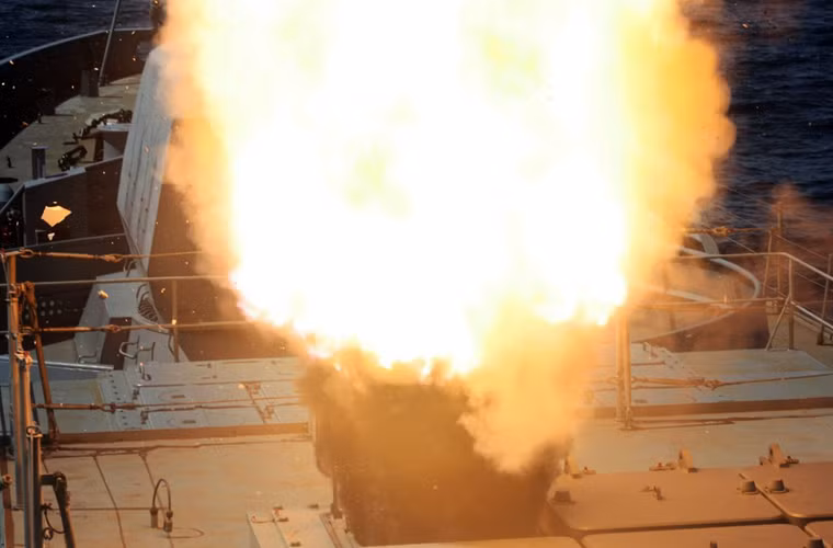 Tên lửa hành trình Kalibr phóng thử nghiệm từ bệ phóng đứng UKSK.