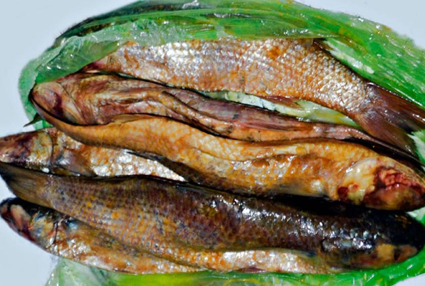 Cụ thể, người dân Ai Cập thường ăn món cá đối lên men trong lễ hội Sham el-Nessim để chào mừng mùa xuân. Ảnh: thedailymeal.