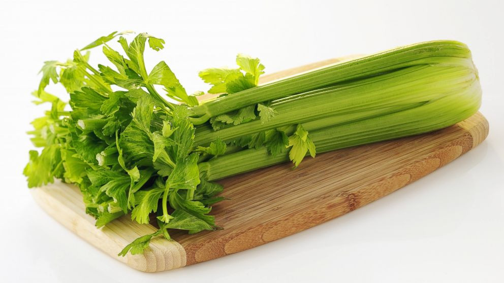 Ngoài ra, cần tây còn giúp cơ thể phòng tránh bệnh rối loạn bàng quang, nhiễm trùng đường tiết niệu, bệnh thận và u nang. Ảnh: divashop.
