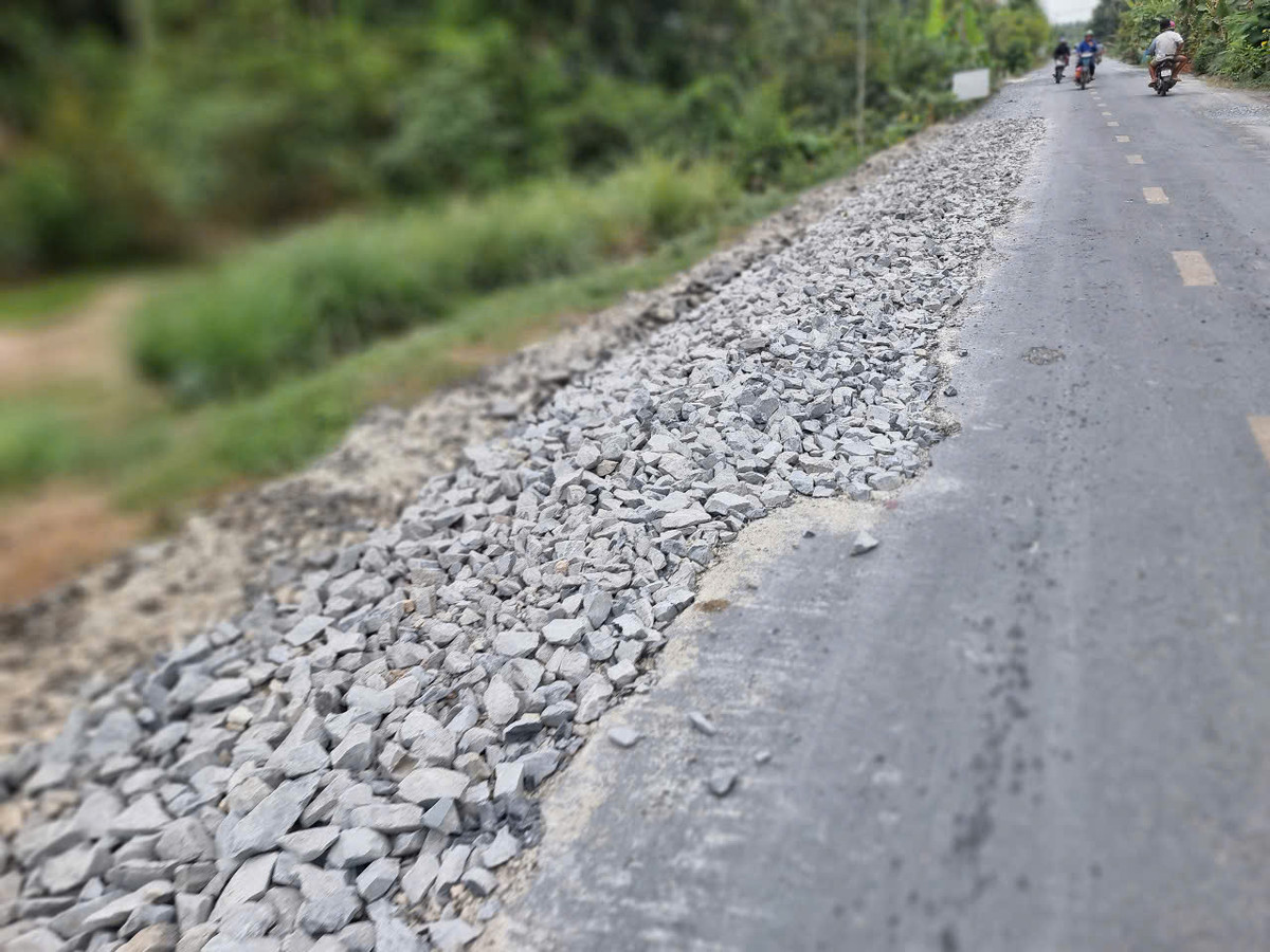 Trà Vinh: Cận cảnh công trình sửa chữa, chống thấm ĐH02, huyện Càng Long - Hình 6 Tra Vinh: Can canh cong trinh sua chua, chong tham DH02, huyen Cang Long-Hinh-6