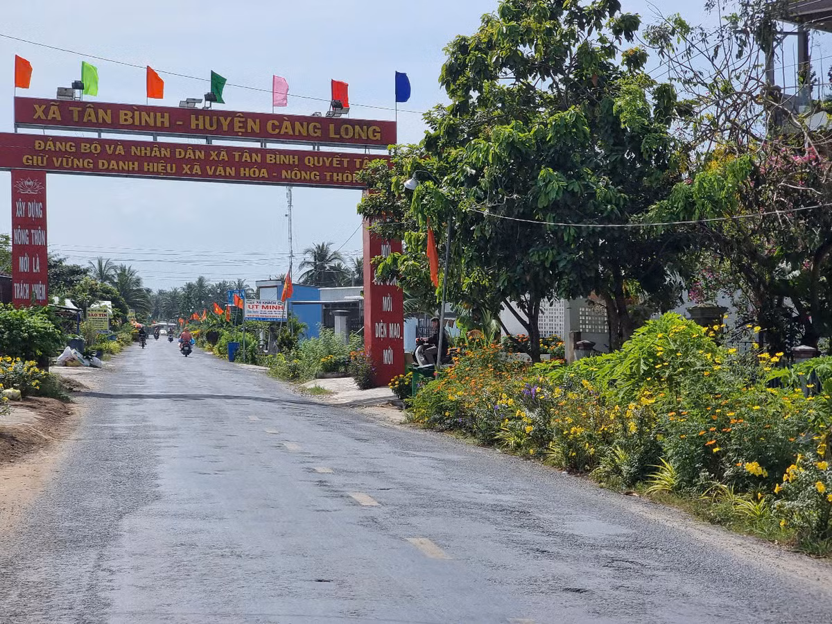 Trà Vinh: Cận cảnh công trình sửa chữa, chống thấm ĐH02, huyện Càng Long Tra Vinh: Can canh cong trinh sua chua, chong tham DH02, huyen Cang Long