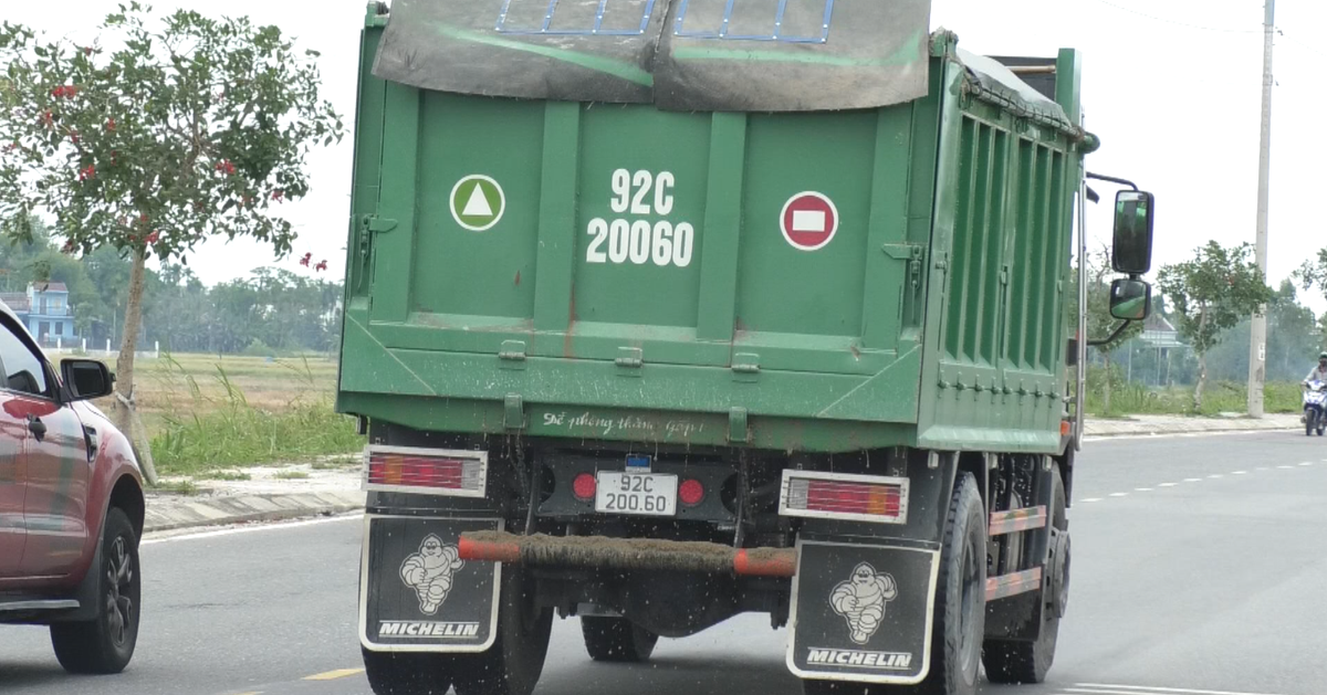 Quang Nam: Xe qua tai, coi noi ngang nhien long hanh