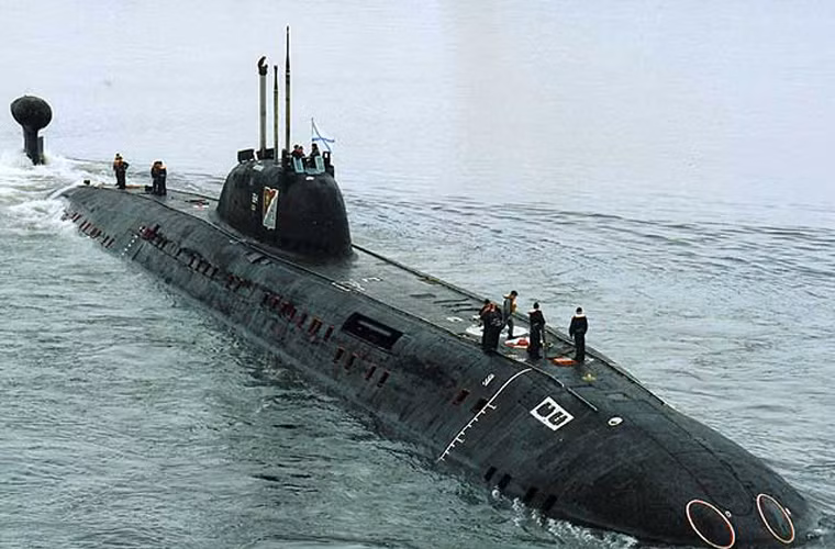 Được thiết kế với nhiệm vụ chính là săn lùng tàu ngầm đối phương, Project 671 RTM trang bị nhiều hệ thống định vị thủy âm gồm: MGK-500 Skat-2M; Skat-B và Ruza-P. Ngoài ra, tàu còn có hệ thống quản lý thông tin chiến đấu Omnibus và đài radar định vị phát hiện mục tiêu tổng hợp MRK-500 Kaskad.