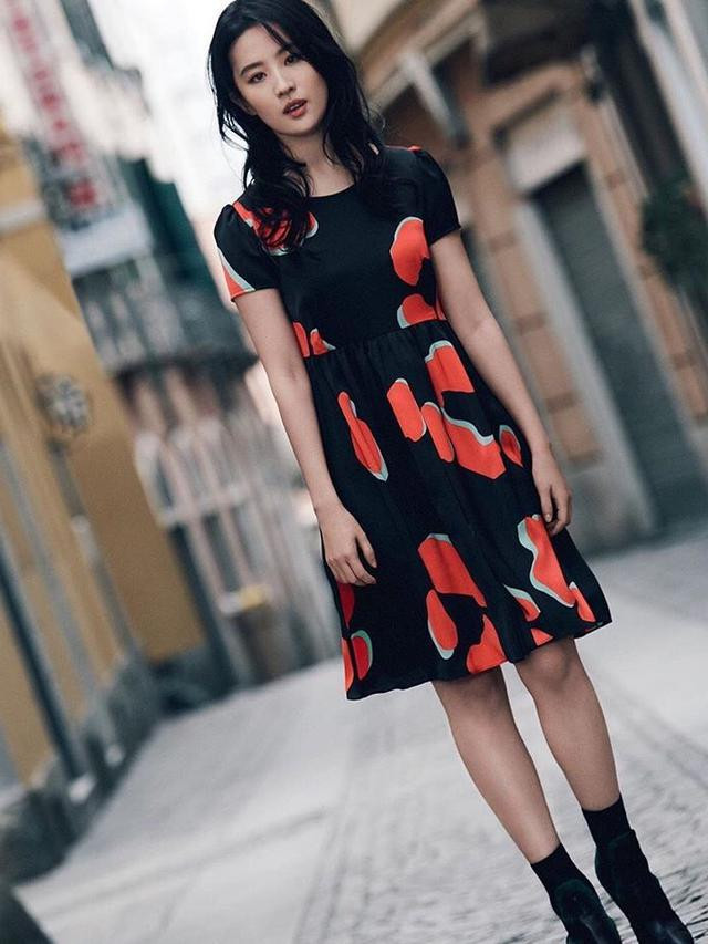 “Than tien ty ty” cung co khi bi boc tran chan to, bap tay tho-Hinh-2