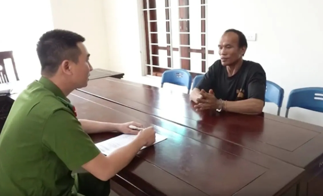 Chiều 4/4/2024, tổ công tác tại Lào với sự phối hợp, hỗ trợ từ Bộ Công an và công an nước bạn đã dụ Lương Văn Bún xuất hiện ngoài khu vực đặc khu kinh tế. "Khi Bún vừa xuất hiện, chúng tôi tiếp cận, gọi tên "cúng cơm" của anh ta, nhưng đối tượng đã có sự phòng bị từ trước, tỏ ra bình tĩnh, chỉ trả lời bằng tiếng Lào, tỏ vẻ không hiểu chuyện gì. Qua phiên dịch, đối tượng khẳng định không phải, không biết Lương Văn Bún là ai", Thiếu tá Hiển kể lại. Từ những xác nhận của các nhân chứng cũng như bằng các biện pháp nghiệp vụ, sau gần một giờ, tổ công tác buộc Bún phải thừa nhận thân phận của mình. 