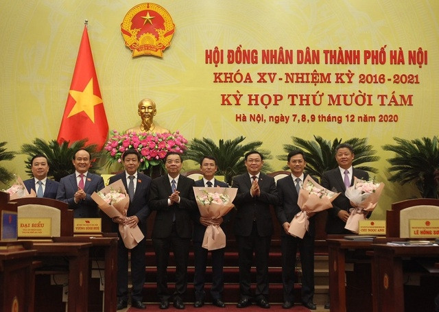 Bo nhiem 5 tan Pho Chu tich UBND TP Ha Noi nhiem ky 2016 - 2021