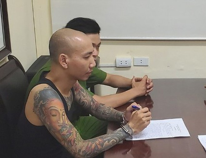 Khoảng 9h sáng 2/8/2020, Lê Văn Phú và Lã Thúy Kiều gọi điện cho Trần Thị Đào hẹn gặp nhau tại UBND xã Dục Tú (huyện Đông Anh, Hà Nội) để giải quyết dứt điểm mâu thuẫn. 