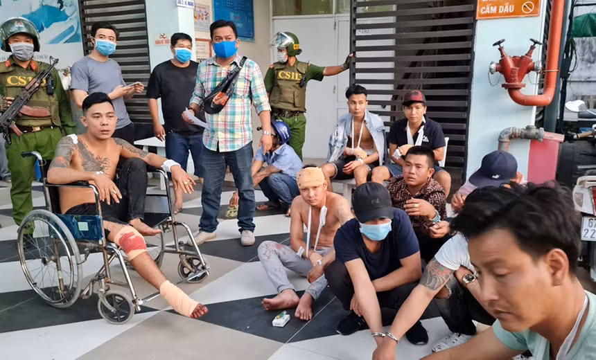 Vi sao nhom con do truy sat 10 nguoi di an cuoi?-Hinh-3