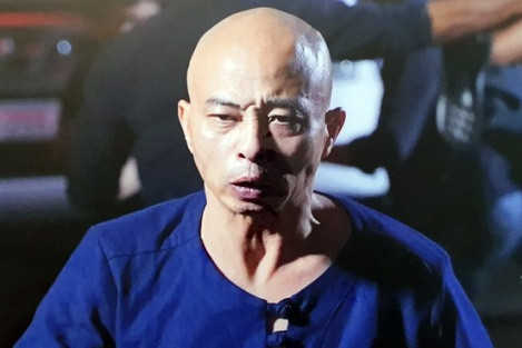 Đường "Nhuệ" cùng với Phú "Lê", Dũng "Trọc" xuất hiện trong phim "Chạm mặt giang hồ", đăng chiếu trên mạng xã hội, với cả triệu lượt người xem. Đường "Nhuệ" và vợ Nguyễn Thị Dương thường xuyên đăng tải, livestream cảnh "khoe của" với hàng chục cọc tiền mệnh giá lớn, cuộc sống sang chảnh, sung túc.