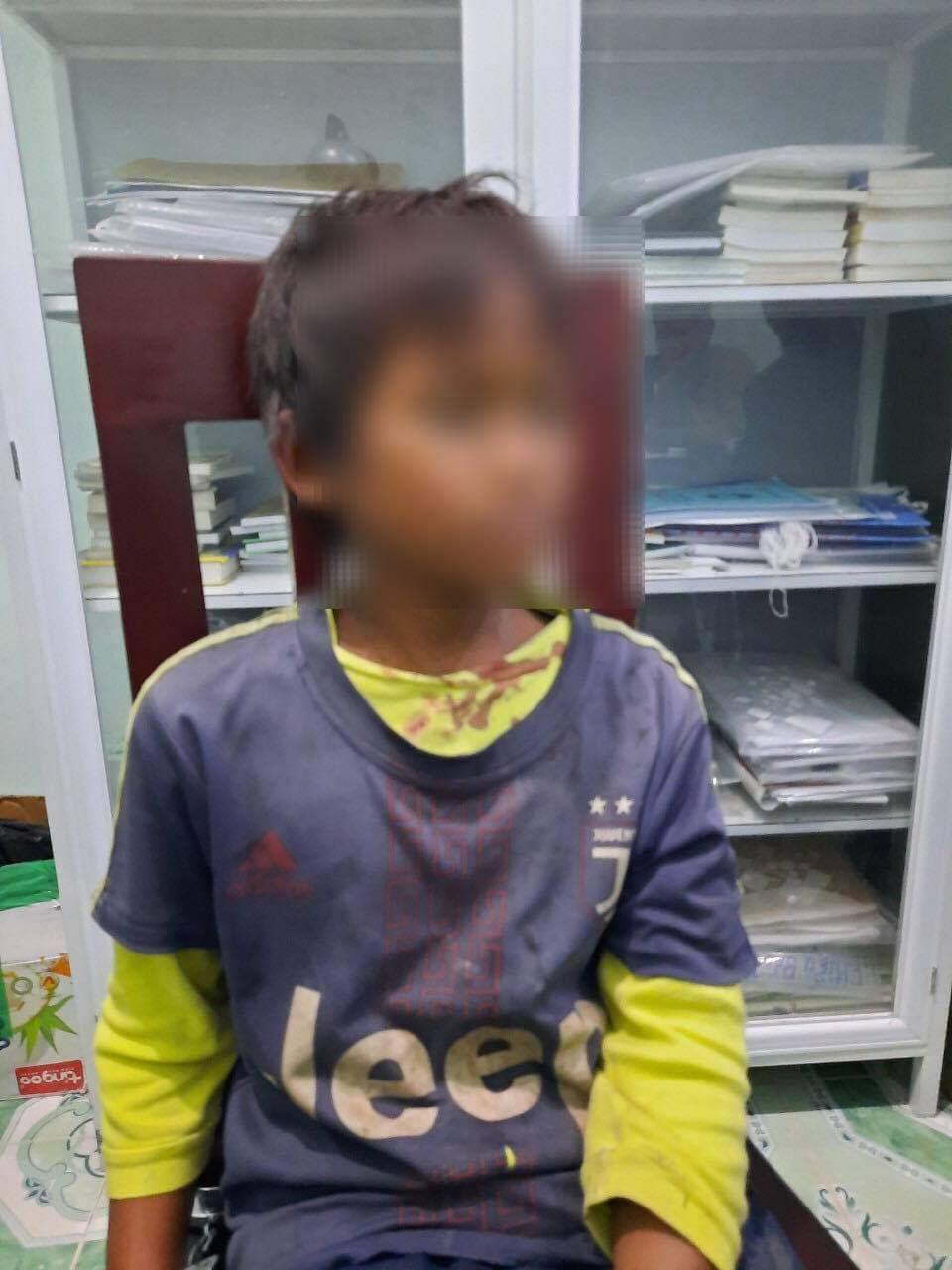 Tin nong ngay 25/12: Be trai 10 tuoi no sung lam 3 nguoi bi thuong