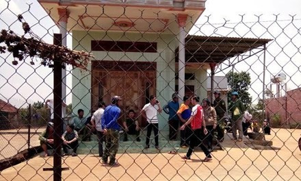 Chong giet vo roi uong thuoc sau tu sat