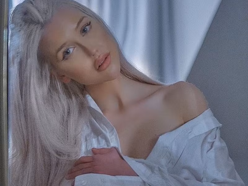 Gabriella Lomm Mann vừa chính thức trở thành đại diện Thụy Điển tại Miss World 2021 - Hoa hậu Thế giới 2021.