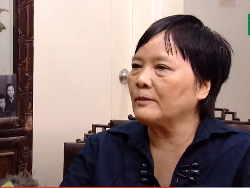 Trên Dân Việt, tiến sĩ Đoàn Hương nói thêm, bà ủng hộ các cuộc thi sắc đẹp chân chính. Tuy nhiên, nữ tiến sĩ không muốn các sinh viên ảo tưởng rằng vẻ ngoài có thể xoay chuyển được tất cả. “Chỉ khi bỏ công sức, trí tuệ để làm việc, chúng ta mới làm chủ được cuộc sống của mình”, bà nói. Ảnh: Phụ nữ sức khỏe