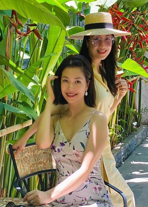 Thu Nga dần vắng bóng màn ảnh sau một số vai diễn không để lại nhiều ấn tượng. Hiện tại, cô tập trung cho công việc múa tại Nhà hát Tuổi Trẻ. Thu Nga đã lập gia đình và có hai con. Là người kín tiếng, cô ít chia sẻ về chuyện tình cảm. Ảnh: Zing