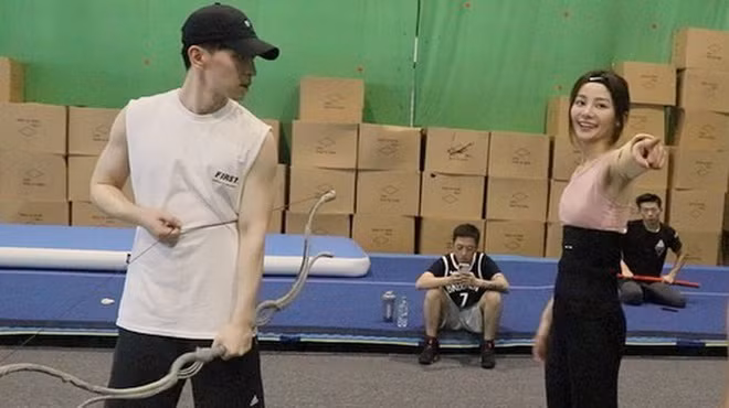 My nhan xinh dep noi danh nho dong the cho Luu Diec Phi-Hinh-6